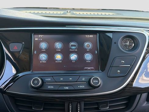 Used 2019 Buick Envision Essence image 29