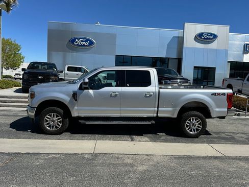 Used 2019 Ford F350 Lariat AWD/4WD image 3
