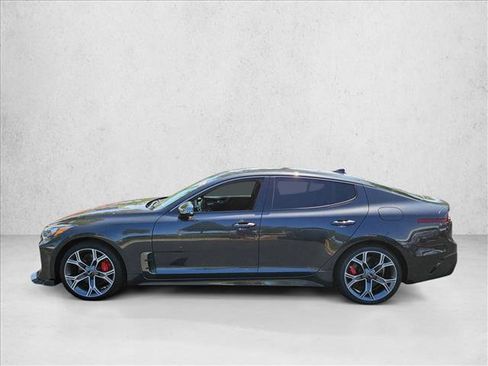 Used 2021 Kia Stinger GT image 9