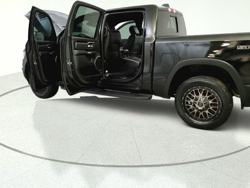 Used 2022 RAM 1500 Laramie w/ Sport Appearance Package AWD/4WD image 12