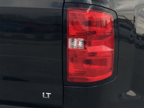 Used 2018 Chevrolet Silverado 1500 LT w/ All Star Edition image 7