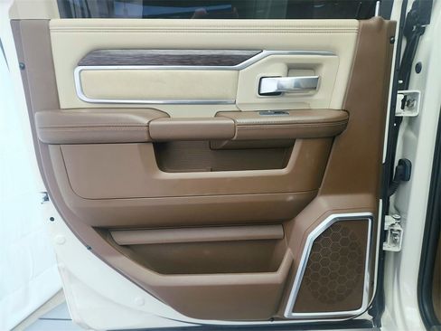 Used 2019 RAM 2500 Laramie image 23