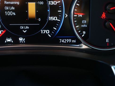 Used 2023 Chevrolet Traverse High Country w/ LPO, Floor Liner Package image 37