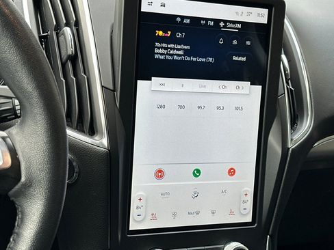 Used 2024 Ford Edge Titanium image 22