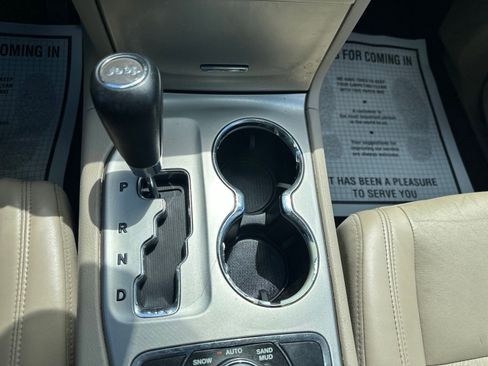 Used 2011 Jeep Grand Cherokee Limited AWD/4WD image 54