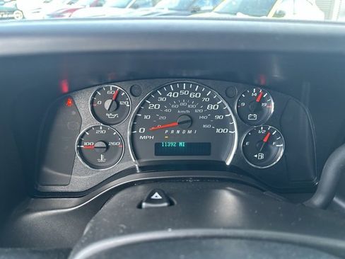 Used 2024 Chevrolet Express 2500 w/ Driver Convenience Package image 22