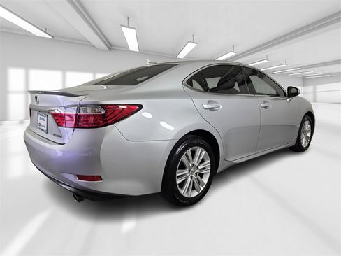 Used 2013 Lexus ES 350 image 7