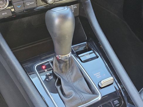 Used 2024 Jeep Compass Limited image 23