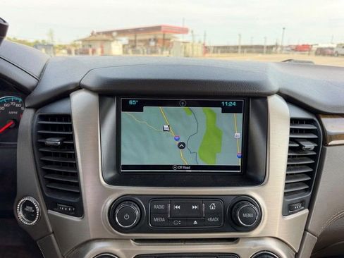 Used 2017 GMC Yukon Denali w/ Open Road Package AWD/4WD image 17