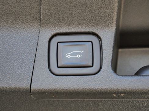 Used 2023 GMC Acadia Denali w/ Denali Ultimate Package image 15