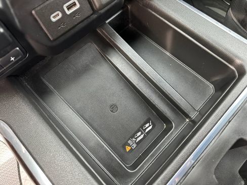 Used 2022 GMC Sierra 1500 Denali w/ Denali Premium Package image 32