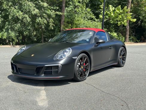 Used 2017 Porsche 911 Targa 4 GTS AWD/4WD image 4
