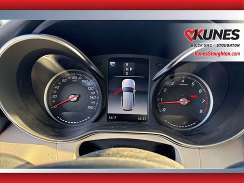 Used 2019 Mercedes-Benz GLC 300 4MATIC image 26