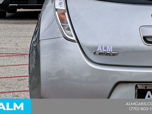 Used 2015 Nissan Leaf SL w/ Premium Package FWD image 14