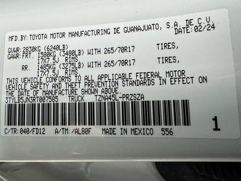 Used 2024 Toyota Tacoma TRD Off-Road w/ TRD Off Road Upgrade Package image 31