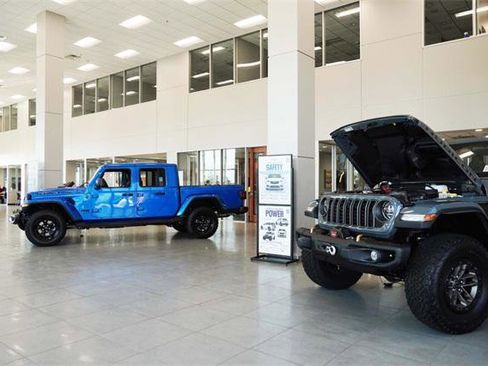 Certified 2023 Jeep Compass Limited image 46