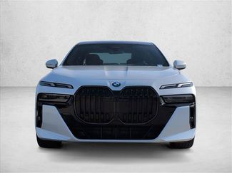Used 2025 BMW 740i xDrive w/ Premium Package AWD/4WD video 2