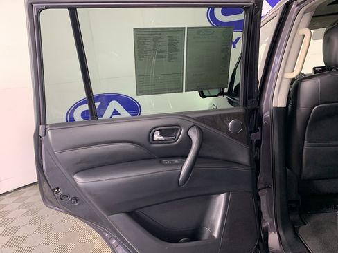 Used 2023 INFINITI QX80 Luxe w/ Cargo Package image 32