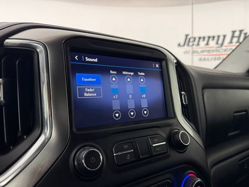 Used 2021 Chevrolet Silverado 1500 LT Trail Boss w/ Convenience Package II AWD/4WD image 22