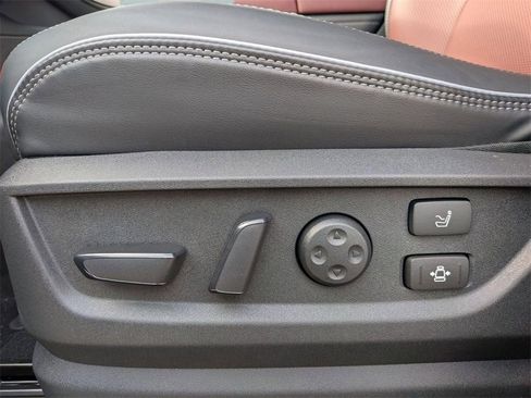 New 2026 INFINITI QX80 Autograph w/ Premium Cargo Package image 13