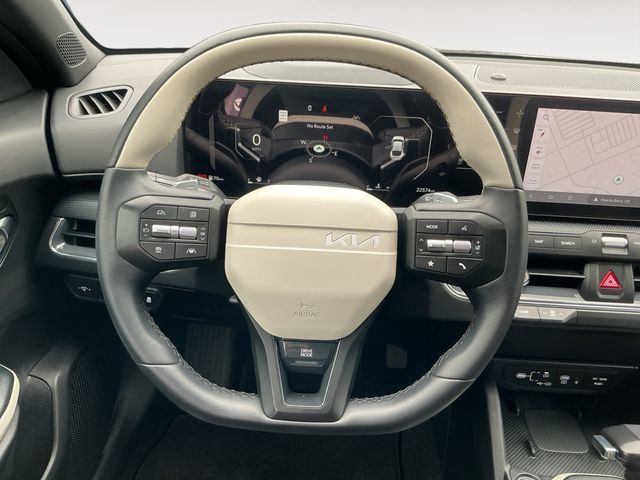 Used 2025 Kia K4 GT-Line w/ GT-Line Premium Package FWD image 13