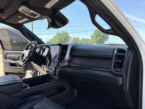 Used 2019 RAM 2500 Limited AWD/4WD image 17
