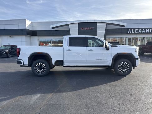 New 2026 GMC Sierra 2500 Denali Ultimate image 2