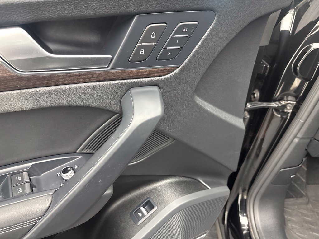 Used 2023 Audi Q5 2.0T Premium Plus AWD/4WD image 13