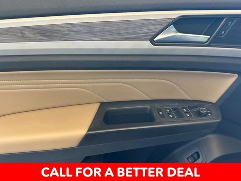 Used 2022 Volkswagen Atlas Cross Sport SE AWD/4WD image 10