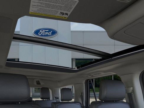 New 2025 Ford Expedition Platinum w/ Driver's Package image 22