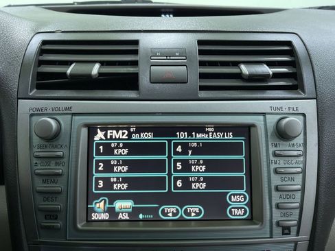 Used 2007 Toyota Camry V6 image 21