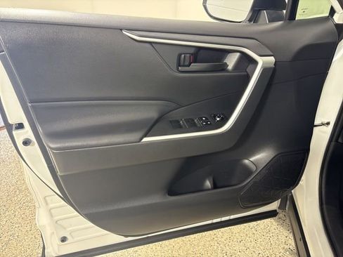 Used 2024 Toyota RAV4 LE AWD/4WD image 25