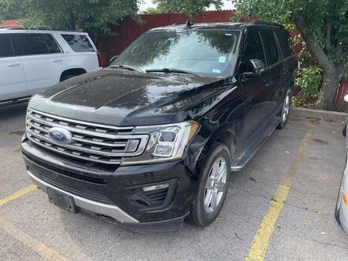 Used 2019 Ford Expedition Max XLT w/ Equipment Group 202A AWD/4WD image 2