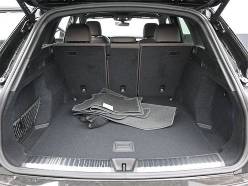 New 2025 Audi Q5 Premium image 12