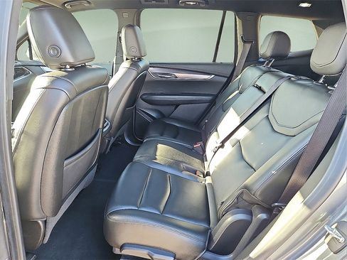 Used 2021 Cadillac XT6 Luxury image 15