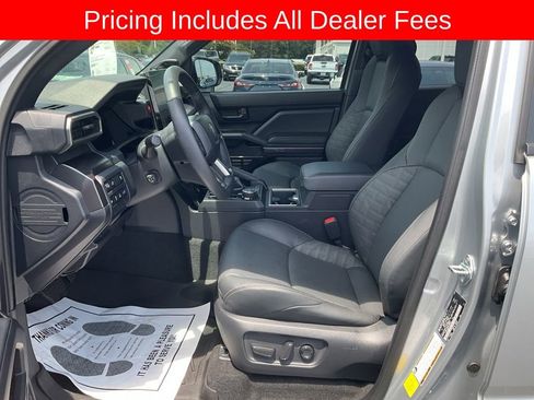 Used 2026 Toyota 4Runner TRD Off-Road Premium AWD/4WD image 2