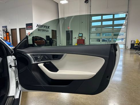 Used 2023 Jaguar F-TYPE Coupe RWD image 34