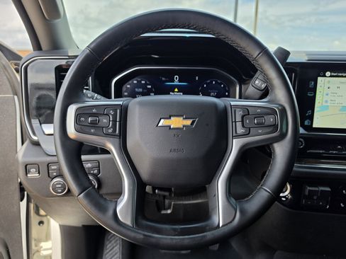 Used 2024 Chevrolet Silverado 1500 LT AWD/4WD image 22