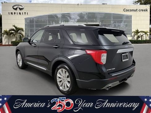 Used 2023 Ford Explorer Limited w/ Equipment Group 301A RWD image 4