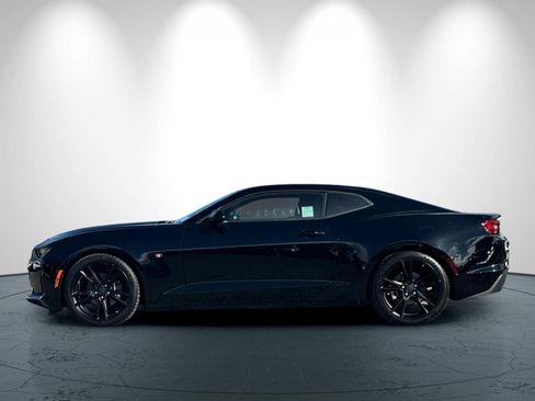 Used 2019 Chevrolet Camaro LT image 7