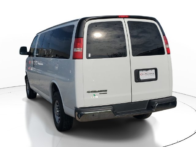 Used 2015 Chevrolet Express 2500 LT w/ LT Preferred Equipment Group RWD image 3