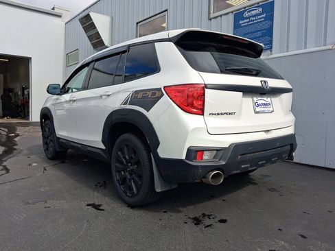 Used 2023 Honda Passport EX-L image 3