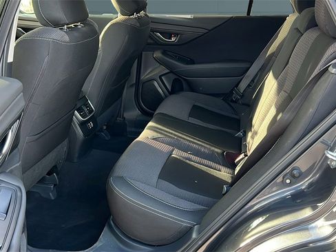 Used 2023 Subaru Outback Premium image 8