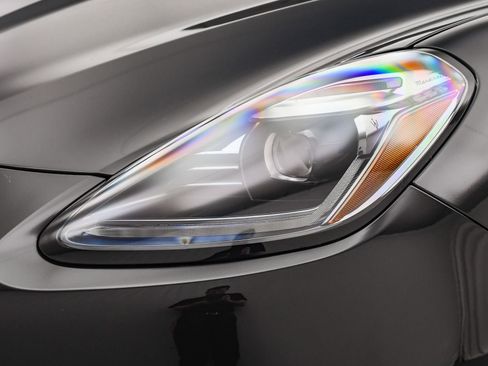 New 2025 Maserati Grecale Modena image 28