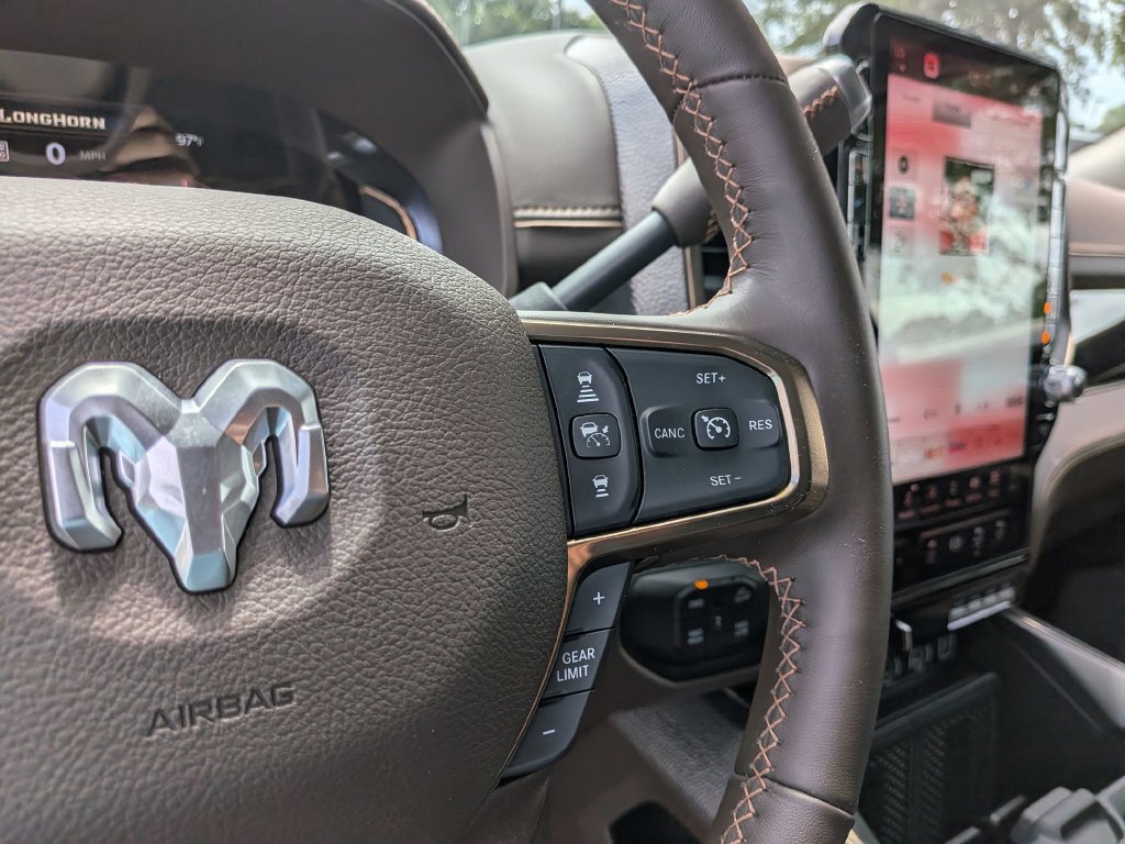 Used 2026 RAM 2500 Limited AWD/4WD image 24