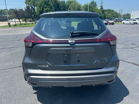 New 2025 Nissan Kicks Play S FWD image 4