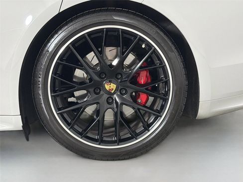 Certified 2022 Porsche Panamera GTS AWD/4WD image 12
