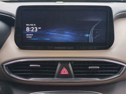 Used 2023 Hyundai Santa Fe Limited image 24