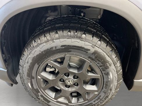 New 2026 Honda Pilot TrailSport image 11