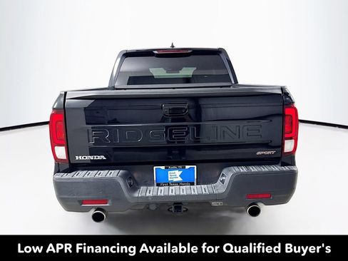 Used 2024 Honda Ridgeline Sport image 3